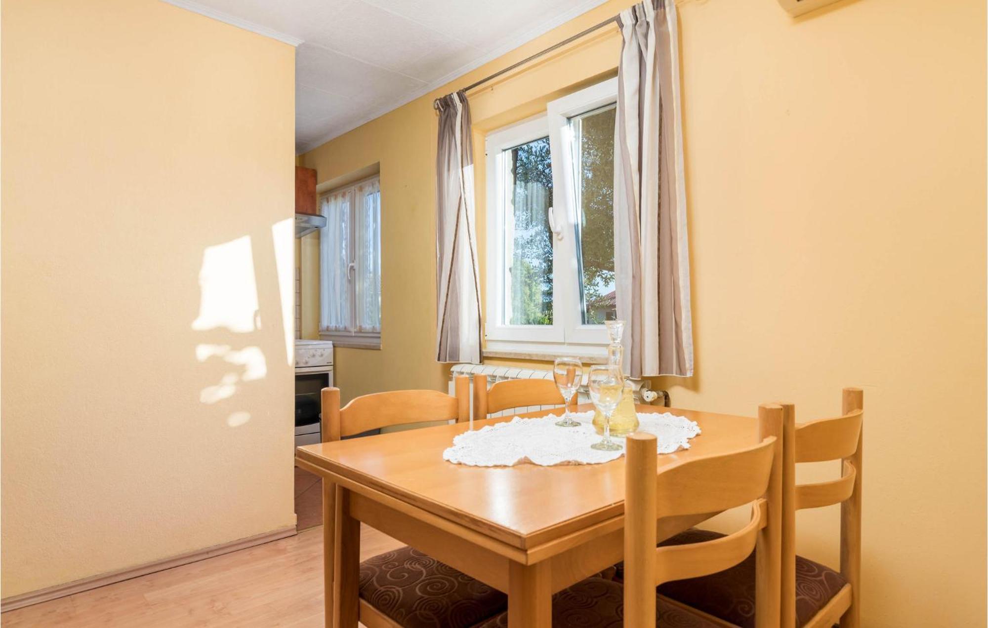 Amazing apartment in Lovran with 1 Bedrooms Buitenkant foto