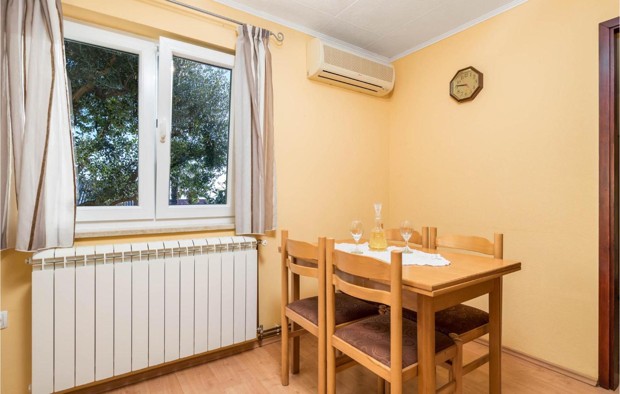 Amazing apartment in Lovran with 1 Bedrooms Buitenkant foto