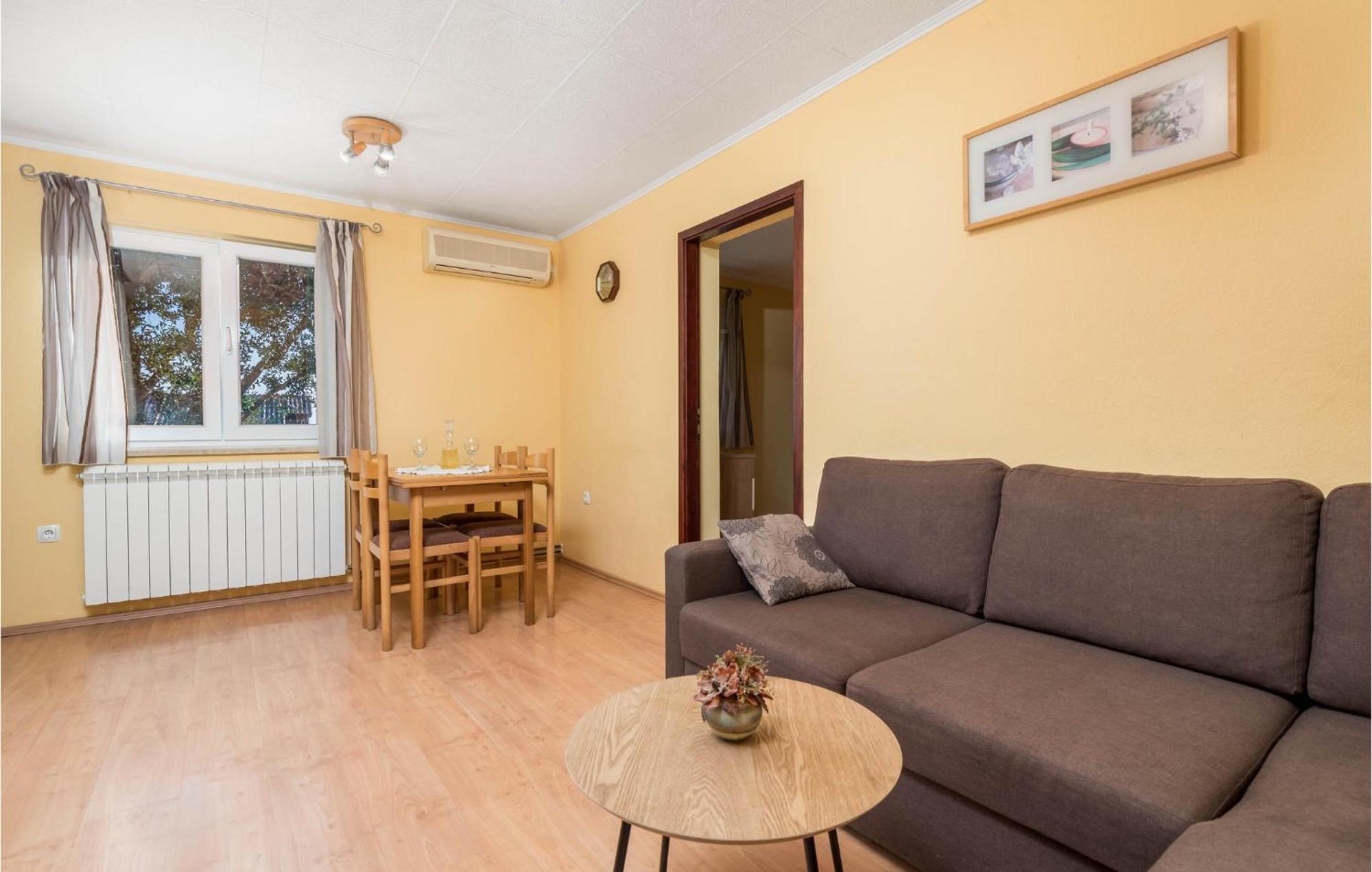 Amazing apartment in Lovran with 1 Bedrooms Buitenkant foto