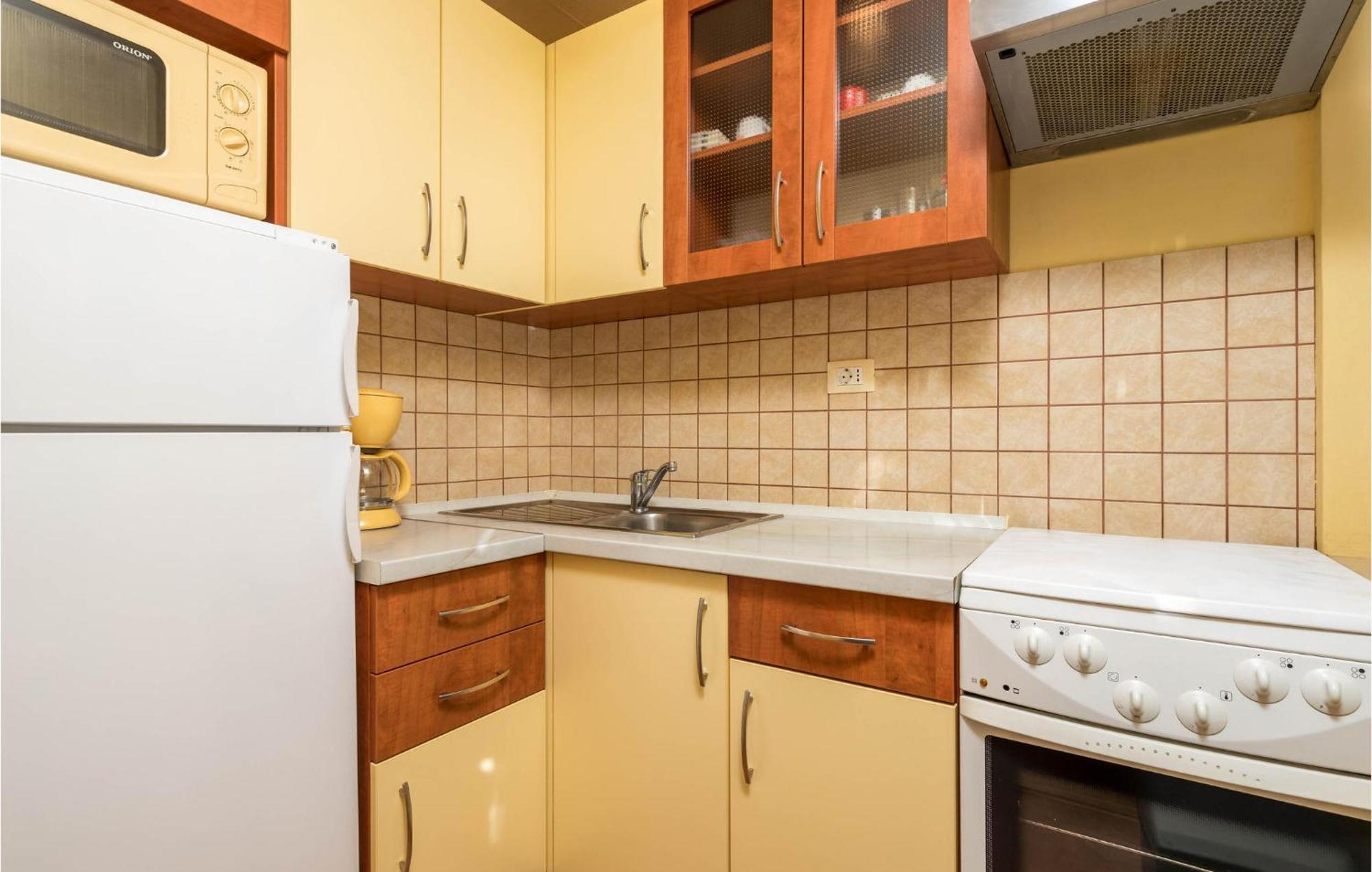 Amazing apartment in Lovran with 1 Bedrooms Buitenkant foto